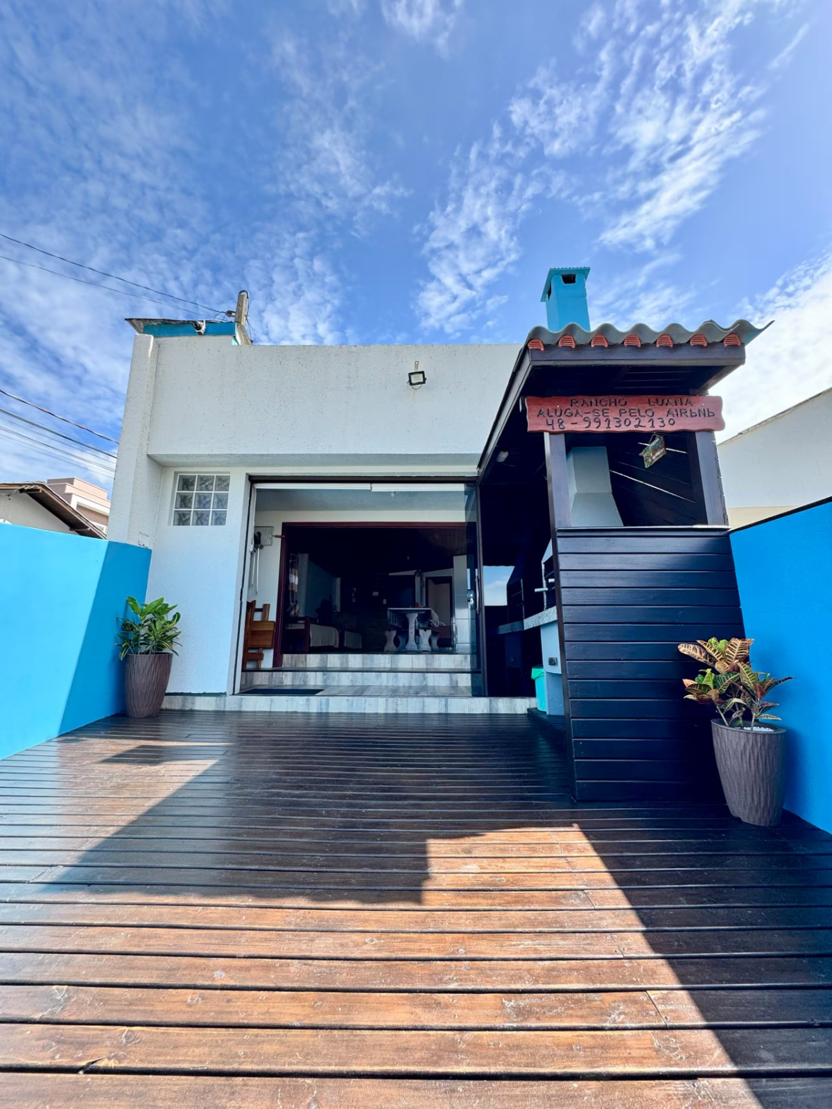 Deck com churrasqueira
