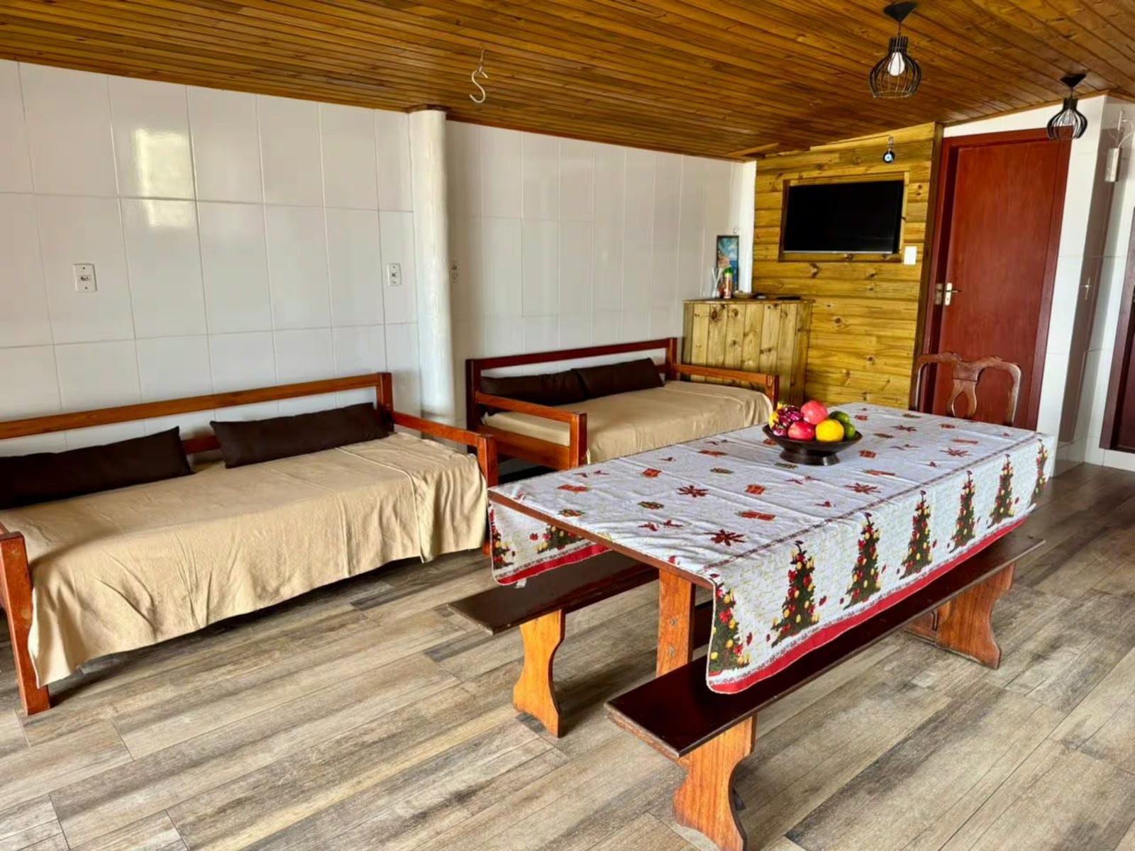 Sala de estar com vista para o mar